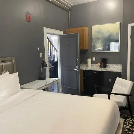Premier Bay Village Aparthotel