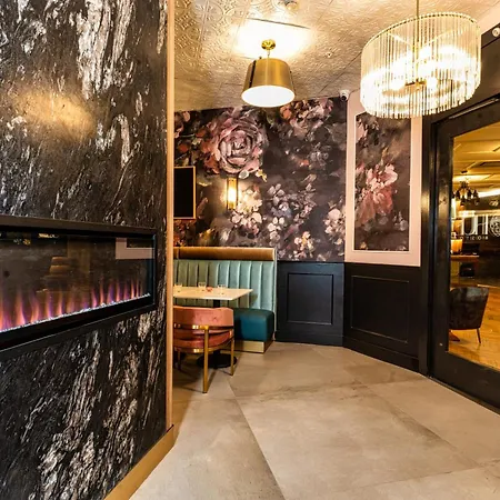 Copley Square Hotel, A Found 4*