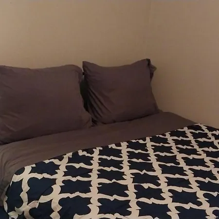 Homestay In Fields Corner Area - 30 Days M