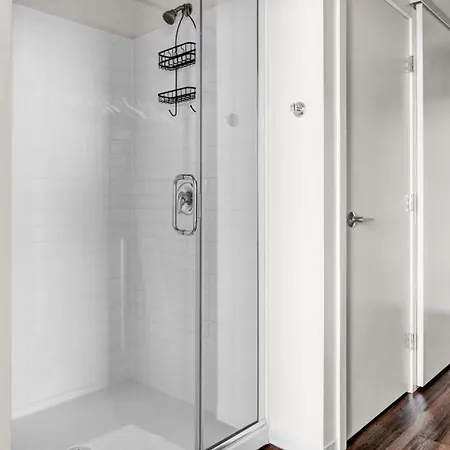 Downtown 1br W Luxury Amenities Rooftop Views Bos-505