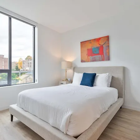 Gorgeous With Kitchen In Fenway * Boston