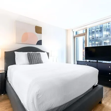 Luxury With Gym * Boston