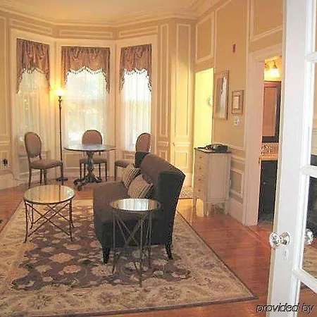 Apartment Back Bay Suites