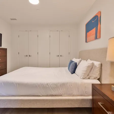 Gorgeous With Kitchen With Gym Apartment