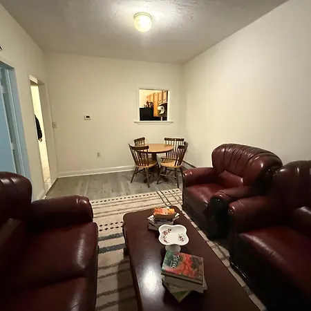 Cozy And Convenient Allston With Private Parking *