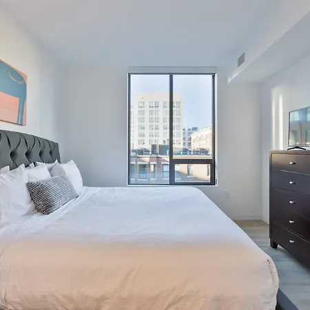 Luxury With Kitchen In Fenway Apartment