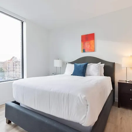 Apartment Spacious With Kitchen *
