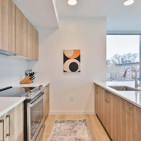 Apartment Spacious With Kitchen