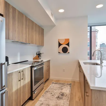 Spacious With Kitchen