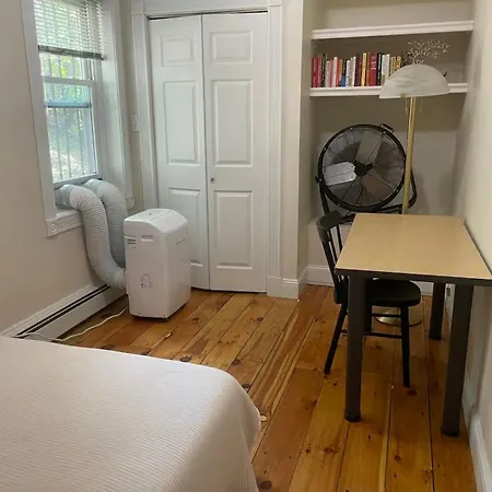 Apartment Charming Two-bedroom In