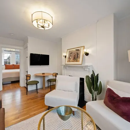 Holiday home 102 Revere Street, Unit 4 Beacon Hill Boston