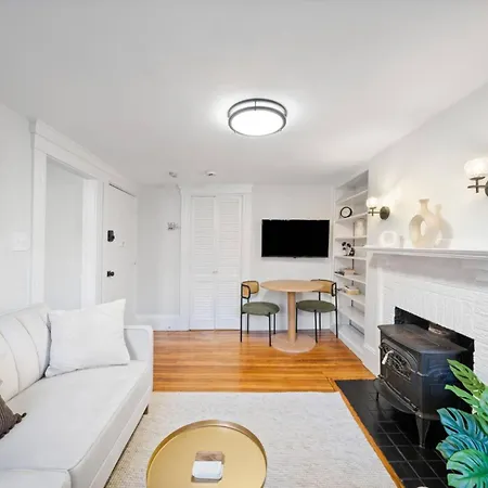 Holiday home 102 Revere Street, Unit 3 Beacon Hill Boston