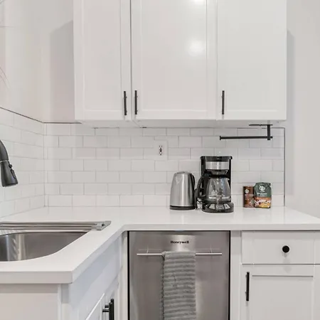 102 Revere Street, Unit 1 Beacon Hill Holiday home Boston