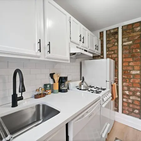 102 Revere Street, Unit 2 Beacon Hill * Boston