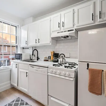 102 Revere Street, Unit 2 Beacon Hill