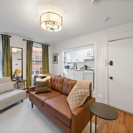 Holiday home 102 Revere Street, Unit 2 Beacon Hill *