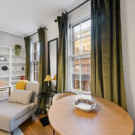 102 Revere Street, Unit 2 Beacon Hill Holiday home Boston