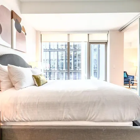 Luxury Seaport With Pool Apartment Boston
