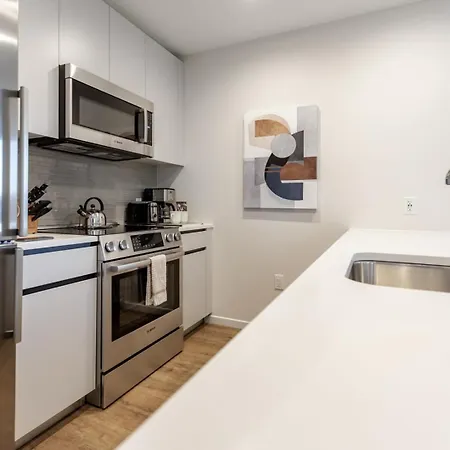 Apartment Luxury Seaport With Pool Boston