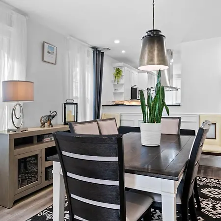 Apartment Roslindale Village *