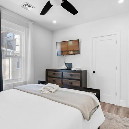 Apartment Roslindale Village *
