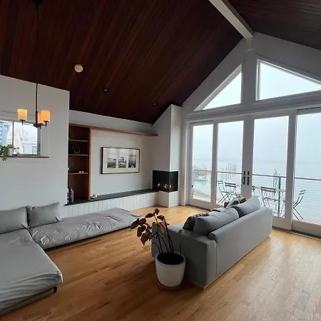 Waterfront Escape - Close To Airport & Downtown Boston