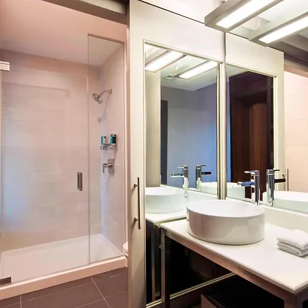 Hotel Aloft By Marriott Seaport District 4*