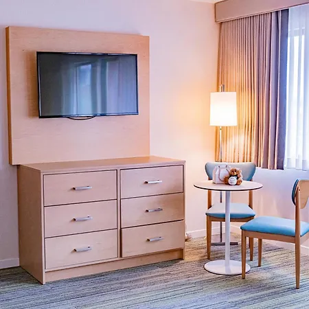 Hotel The At Longwood Medical 3*