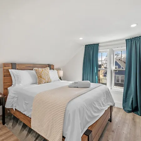 Apartment Roslindale Village Boston
