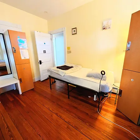 Homestel * Boston