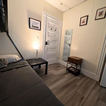 Homestel Hostel Boston
