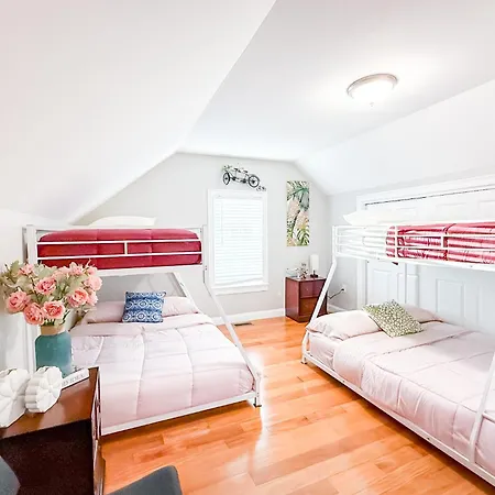 40-newly Renovated, Stylish And Beautiful With 4br *