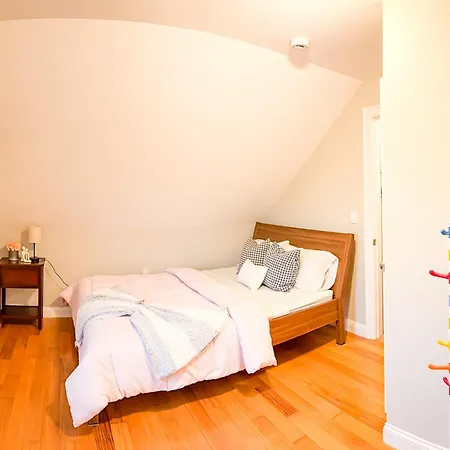 40-newly Renovated, Stylish And Beautiful With 4br