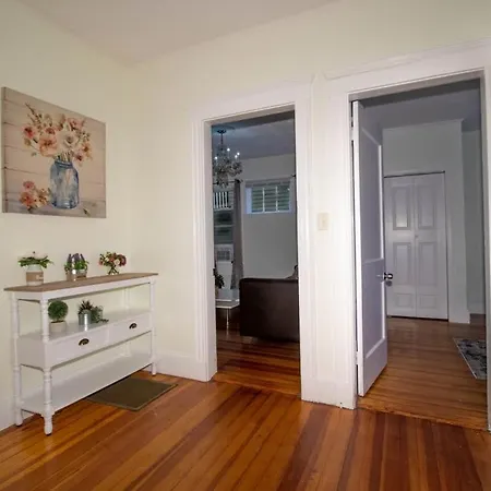 Comfortable And 3 Bed *