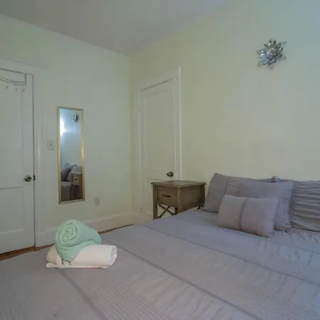 Comfortable And 3 Bed * Boston
