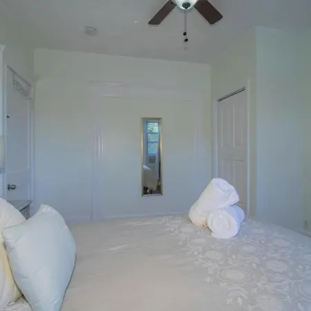 Comfortable And 3 Bed