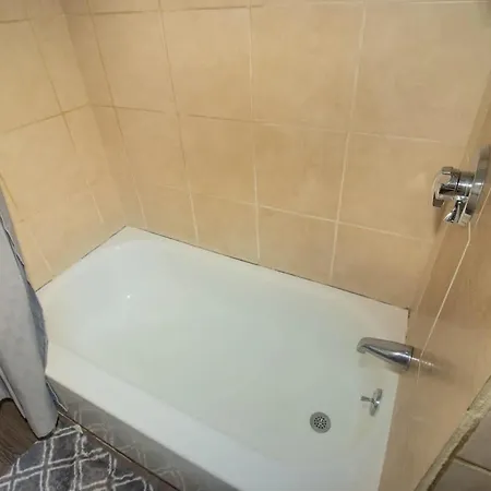 Comfortable And 3 Bed Holiday home