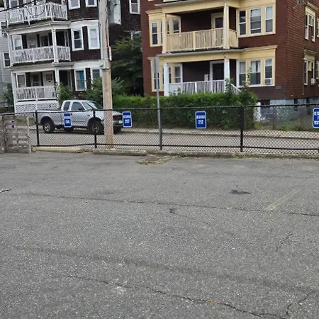 Comfortable And 3 Bed * Boston