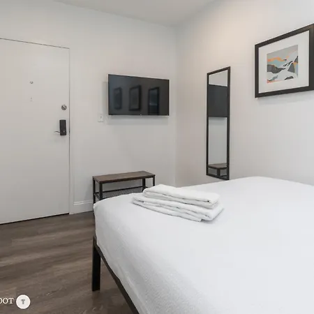 Quarters On Dot By Thatch Apartment *
