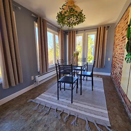 Comfy & Chic For 2026 World Cup Free Parking