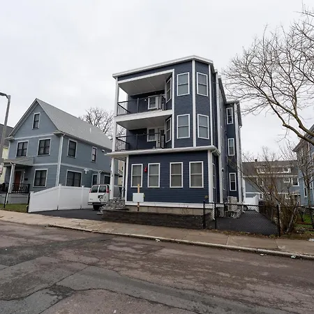 558-1 - Spacious & Modern 3br Near Franklin Park Boston