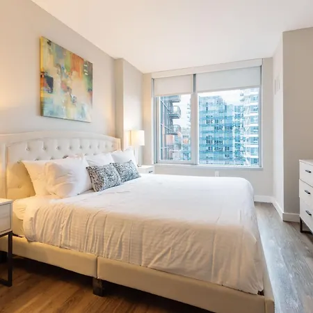 Luxury With Balcony In Seaport Apartment Boston