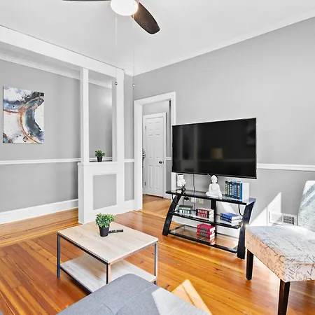 Spacious Near Ashmont Boston