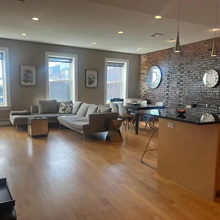 Apartment Harbor Views Modern North End Free Parking!