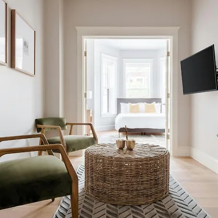 Sonder By Marriott Bonvoy The Magnolia Back Bay Aparthotel Boston