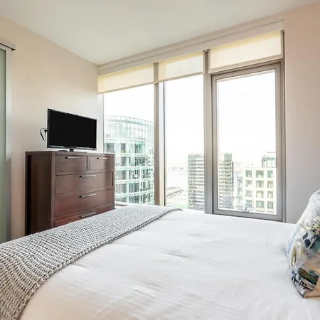 High End Seaport Apartment