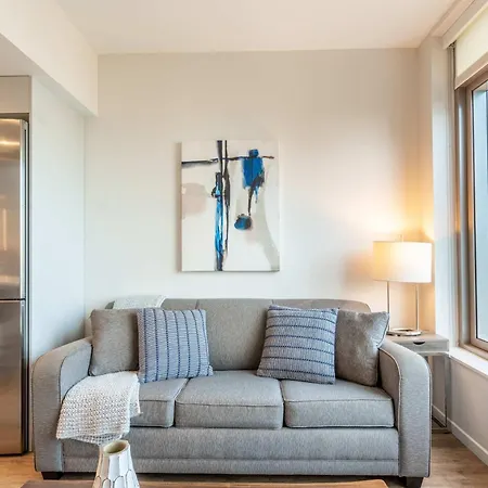 High End Seaport Apartment