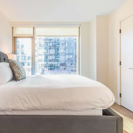 Full Private Downtown Seaport Apartment