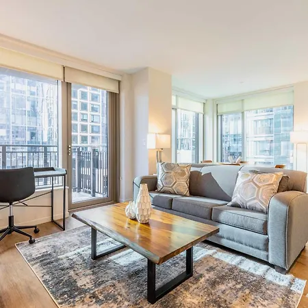 Full Private Downtown Seaport Apartment