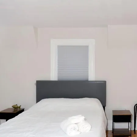 Holiday home Historical Urban Oasis - 6 Bedroom 3 Bath *